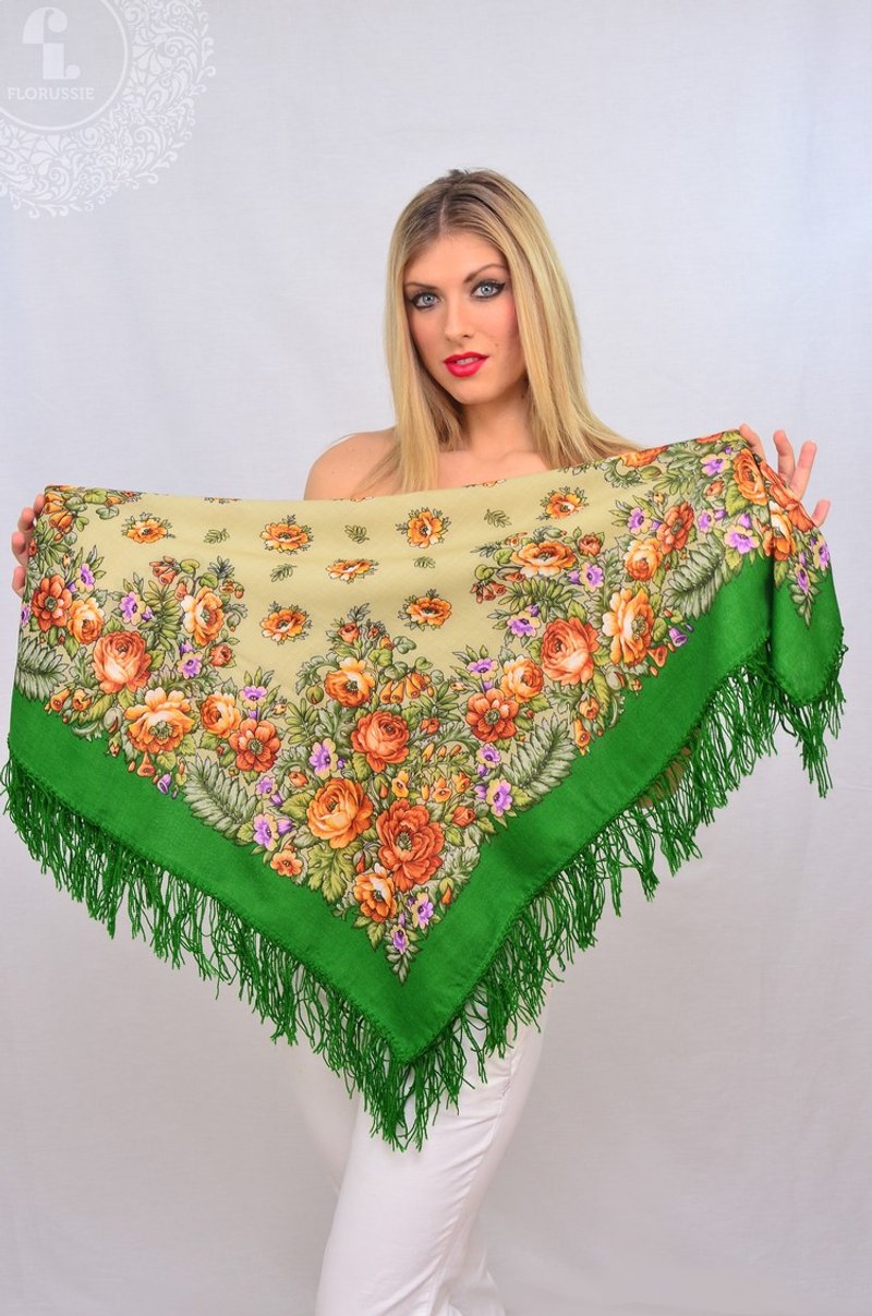 Authentic Pavlovo Posad Russian Shawl Scarf Soft 100% Wool 89x89 cm 1387-9 - ผ้าพันคอ - ขนแกะ สีเขียว