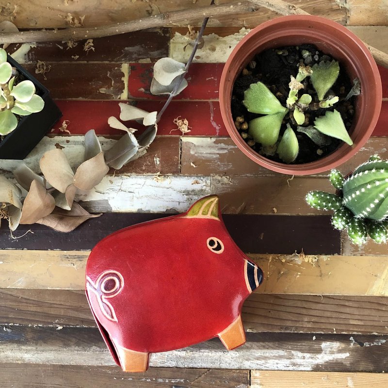 Mountain goat leather piggy bank_red pig - กระปุกออมสิน - หนังแท้ สีแดง