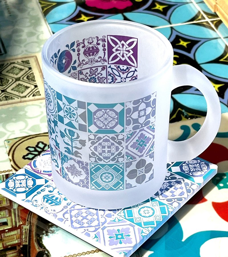 Flower mist mug - Cups - Glass Multicolor
