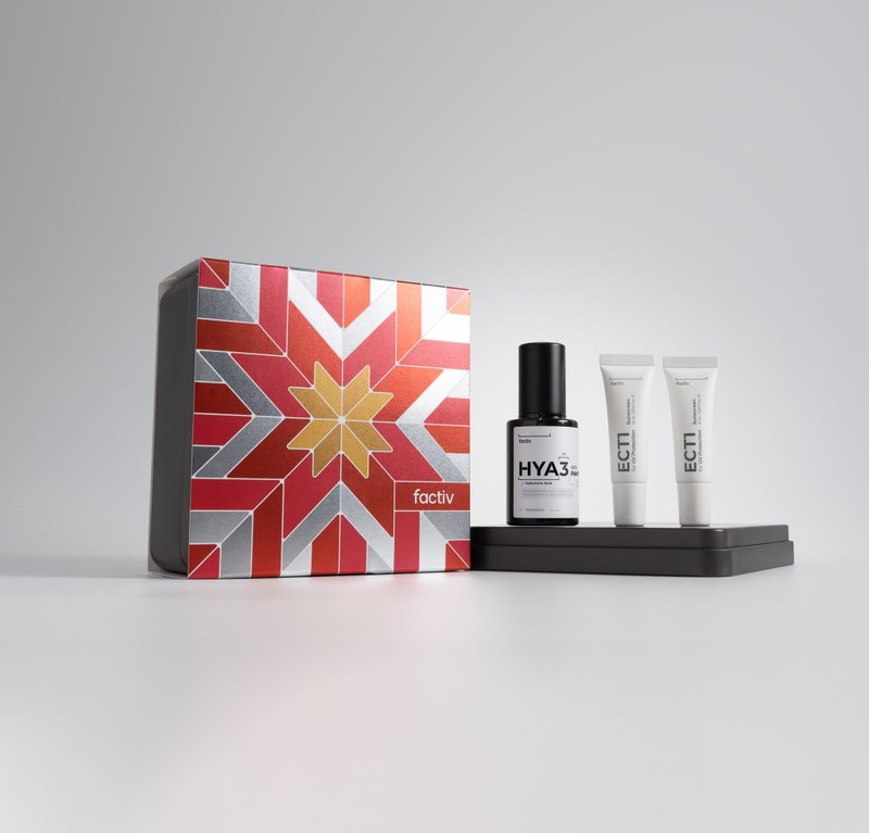 Christmas Skin Care Red Box - Moisturizing Essence & Sunscreen Lotion Portable Pack - Essences & Ampoules - Other Materials 