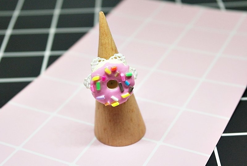 <手指草莓甜甜圈>－黏土x戒指系列－#可愛# #送禮#=>限量X1 - 戒指 - 黏土 粉紅色