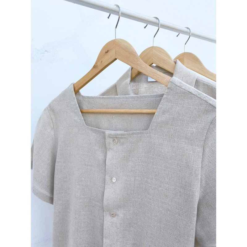 Cotton | Square-neck Short-Sleeved Top in Natural Fabric - 女上衣/長袖上衣 - 棉．麻 卡其色