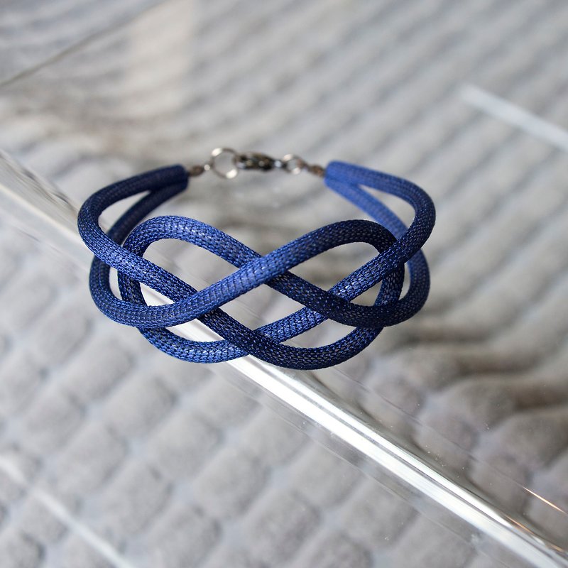 Lussli | Knitted Bracelet - DOUBLE (Dark Blue) - Bracelets - Silk Blue