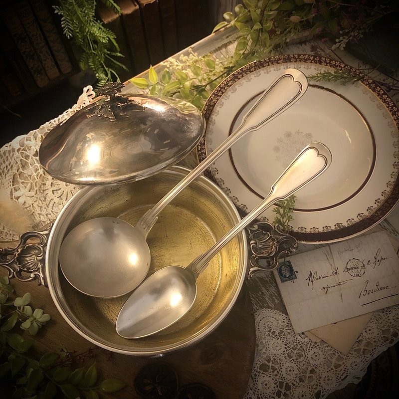 French old Silver heart-shaped striped large spoon set - ตะหลิว - เงิน สีเงิน