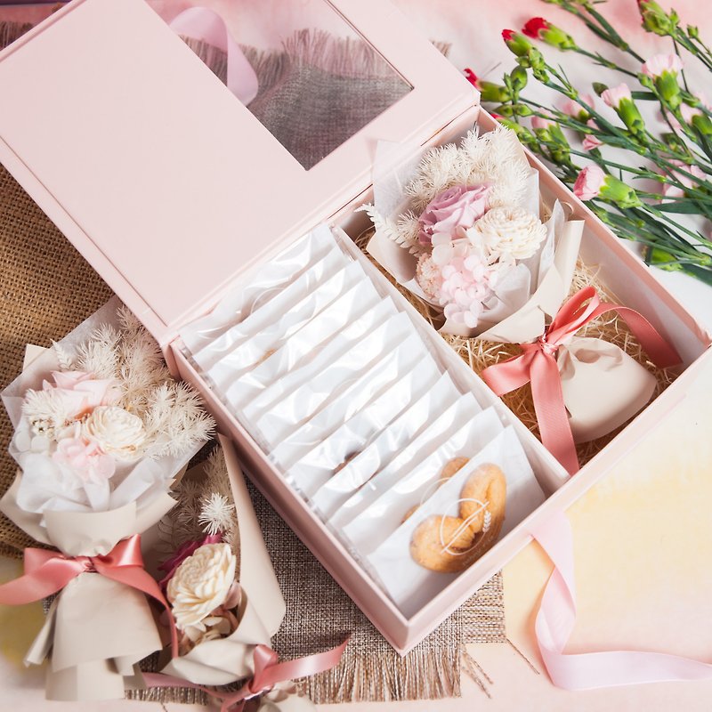 Mother's Day [Richu Zhidao sunny rise] Flower Butterfly Gift Box - Butterfly Pastry + Eternal Flower Bouquet - คุกกี้ - วัสดุอื่นๆ หลากหลายสี