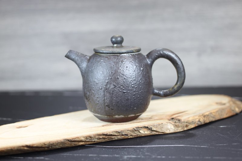 【送禮好物】200ml 柴燒天目釉 手拉坯茶壺 名家葉敏祥手作 - 茶壺/茶杯/茶具 - 瓷 
