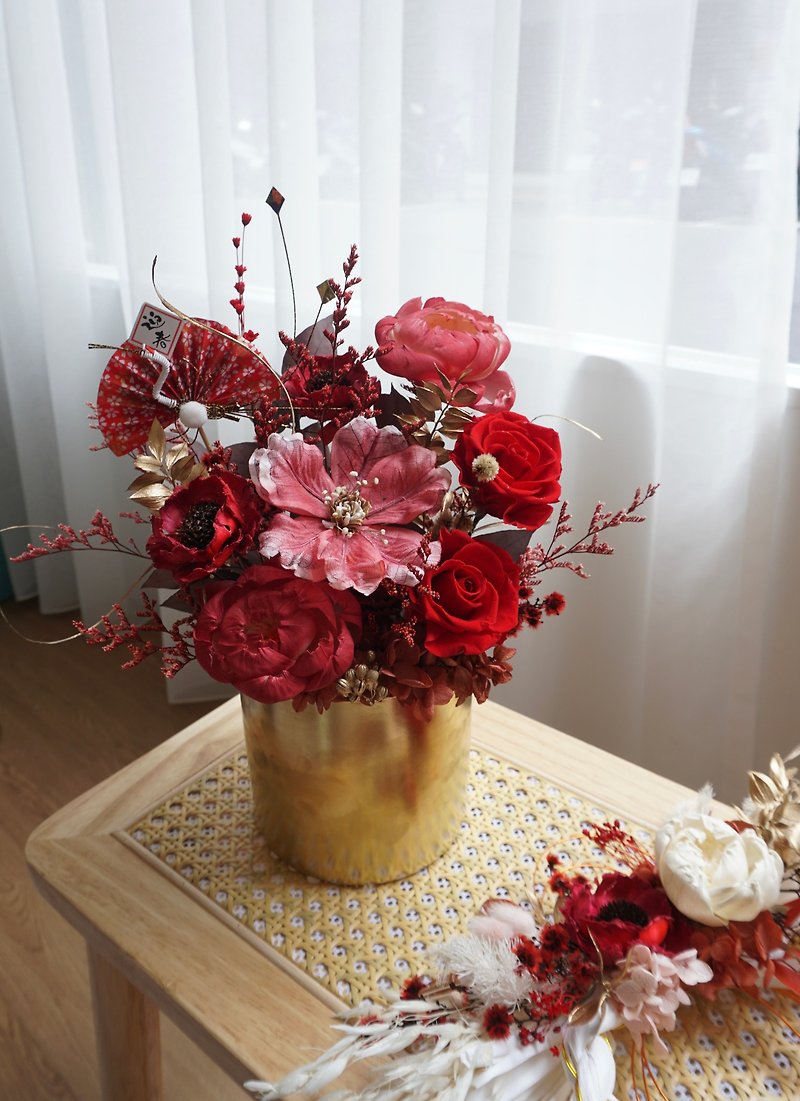 楽しい新年のテーブルの花 - ドライフラワー・ブーケ - 寄せ植え・花 レッド
