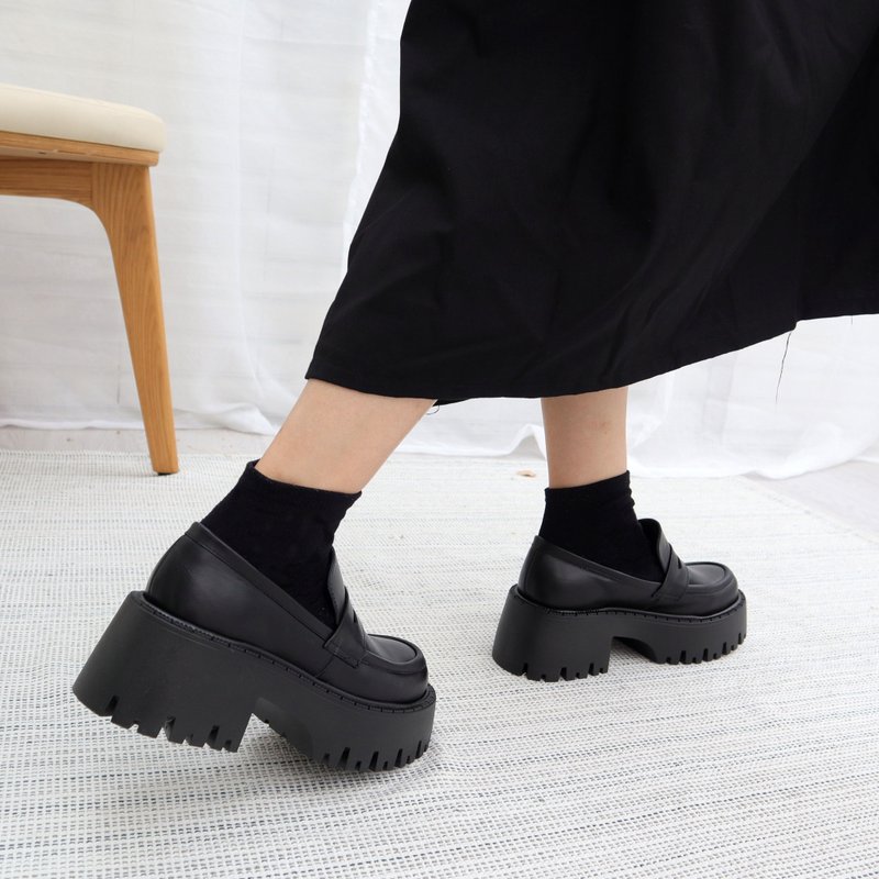 Abstract expression-thick-soled loafers_ black color - รองเท้าอ็อกฟอร์ดผู้หญิง - หนังแท้ สีดำ