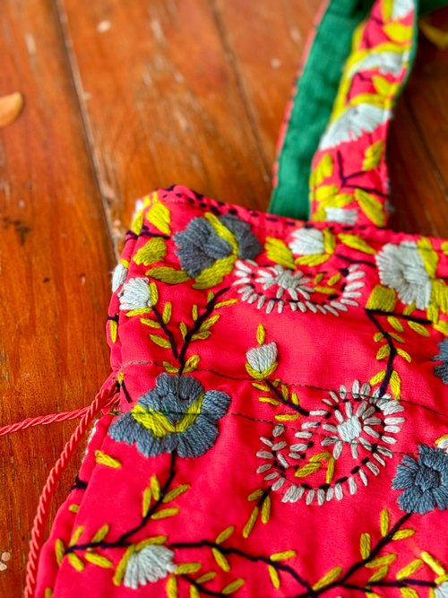 手刺繍オレンジレッド花柄ロープ巾着バッグトートバッグ