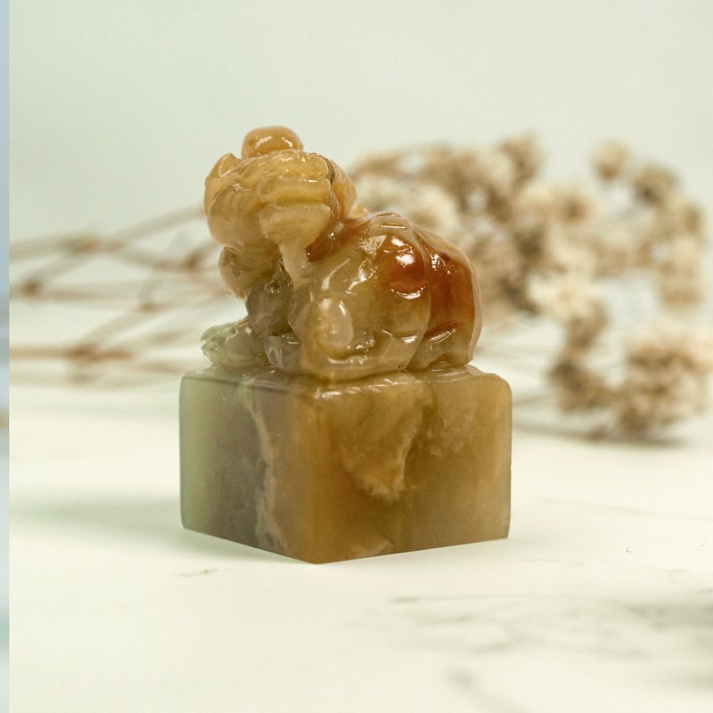 客製化手工印章|老撾石 肖形印鈕  2 x 2 CM|送禮|手工篆刻印章 - 印章/印台 - 石頭 