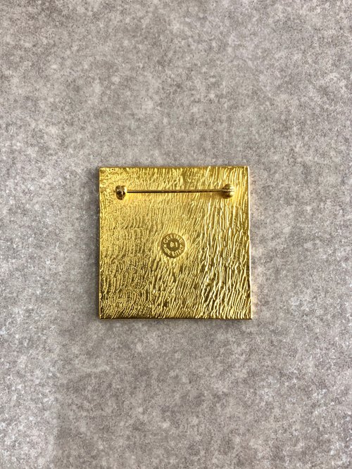 日本直送 名牌中古包 】CELINE セリーヌ ブローチ ゴールド 凱旋門