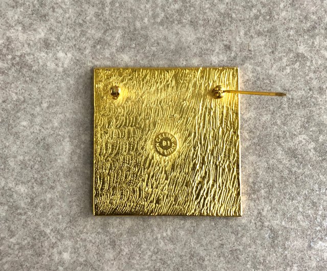 日本直送 名牌中古包 】CELINE セリーヌ ブローチ ゴールド 凱旋門