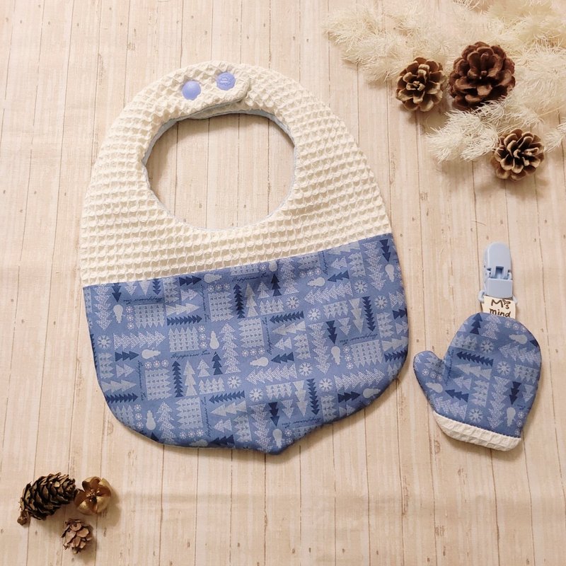 Christmasy winter atmosphere/Spliced ​​bib shape peace charm bag blue set - Baby Gift Sets - Cotton & Hemp 