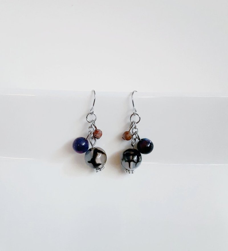 Dragon agate and mixed color tiger eye and garden amethyst earrings Natural stone Birthday gift Simple Purple Black Hypoallergenic earrings or Clip-On can be changed - ต่างหู - เครื่องประดับพลอย สีดำ