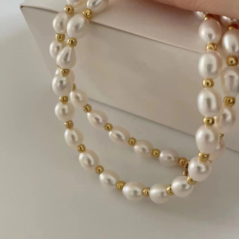 Freshwater Pearl Necklace with gold beads - Necklaces - Pearl White