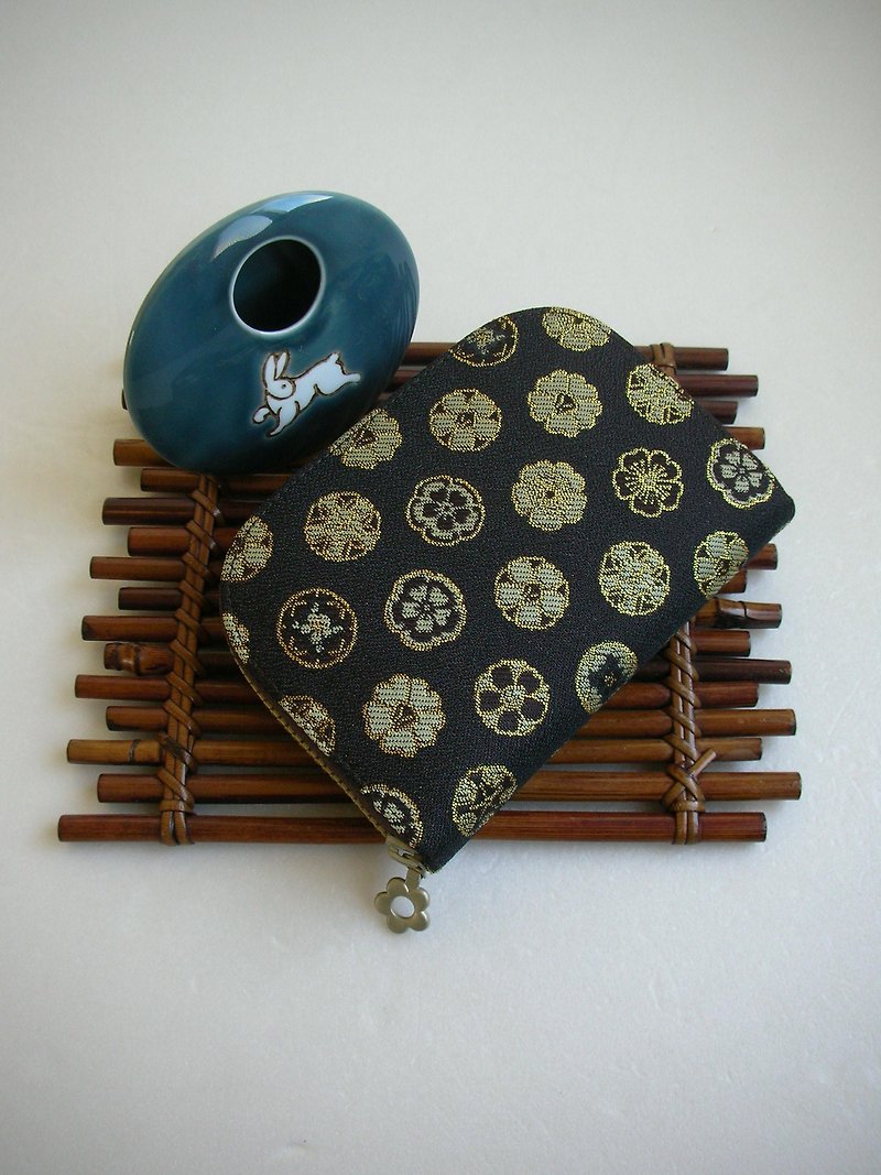 Jingxijin Golden Nishiki Weaving [pattern]-short clip/wallet/coin purse/gift - Wallets - Silk Black