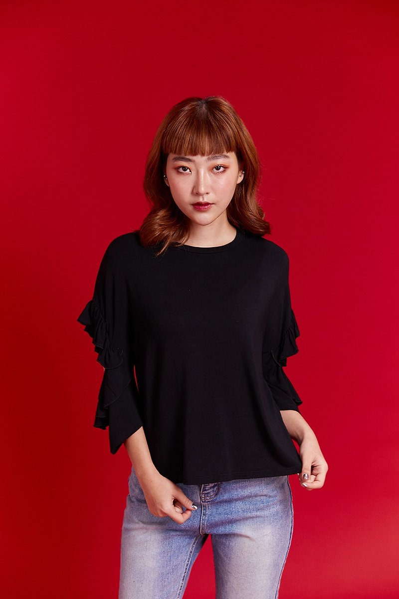 Amber t-shirt (Black) - เสื้อยืดผู้หญิง - ผ้าฝ้าย/ผ้าลินิน สีดำ