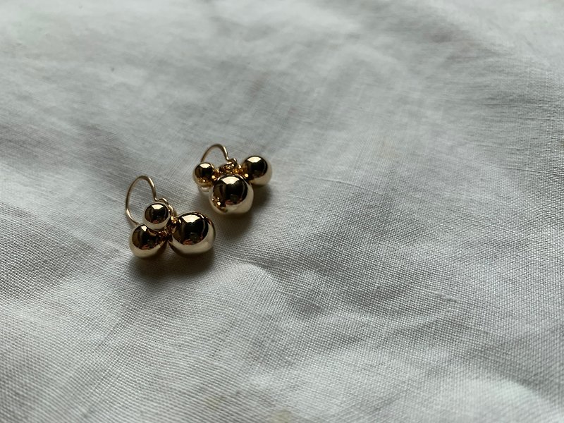 pompon pierce - Earrings & Clip-ons - Copper & Brass Gold