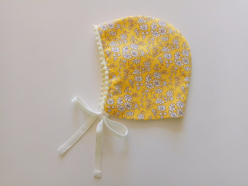 <黃>小花彌月禮物 綁帶嬰兒帽 嬰兒帽 (4M以下) - 滿月禮物 - 棉．麻 橘色