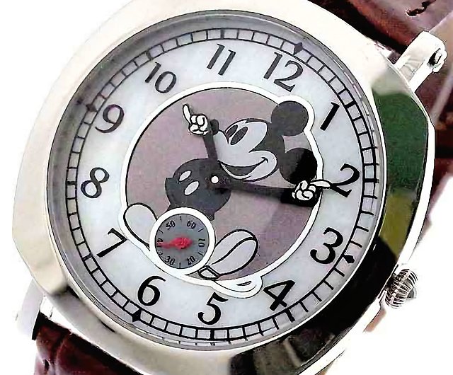 大人のディズニー腕時計 ミッキーマウス クッションケース 腕型針 シェル文字盤 シリアルナンバー入り100本生産品 ショップ 東京ウオッチカンパニー 腕時計 Pinkoi