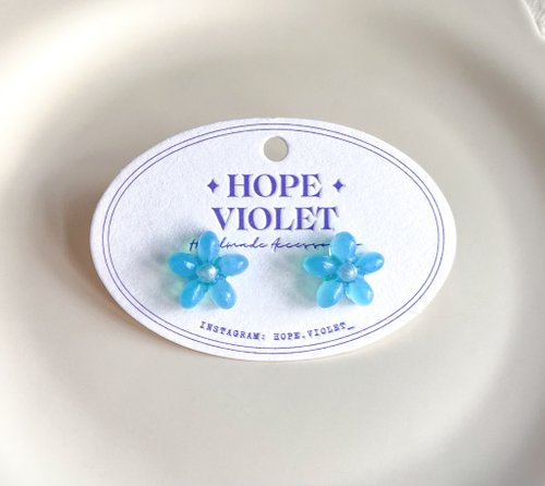 Hope Violet 手作飾品 貓眼風可愛藍色花朵耳環- Eternity