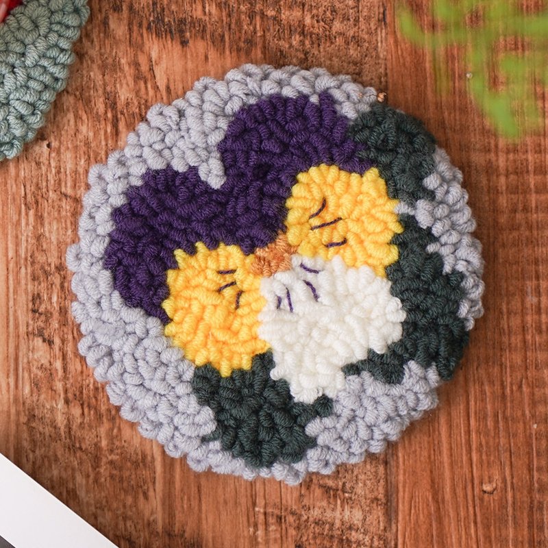 [Pansy] Russian stamp embroidery material wrapped flower coaster DIY handmade gift | XiuCrafts - เย็บปัก/ถักทอ/ใยขนแกะ - งานปัก 