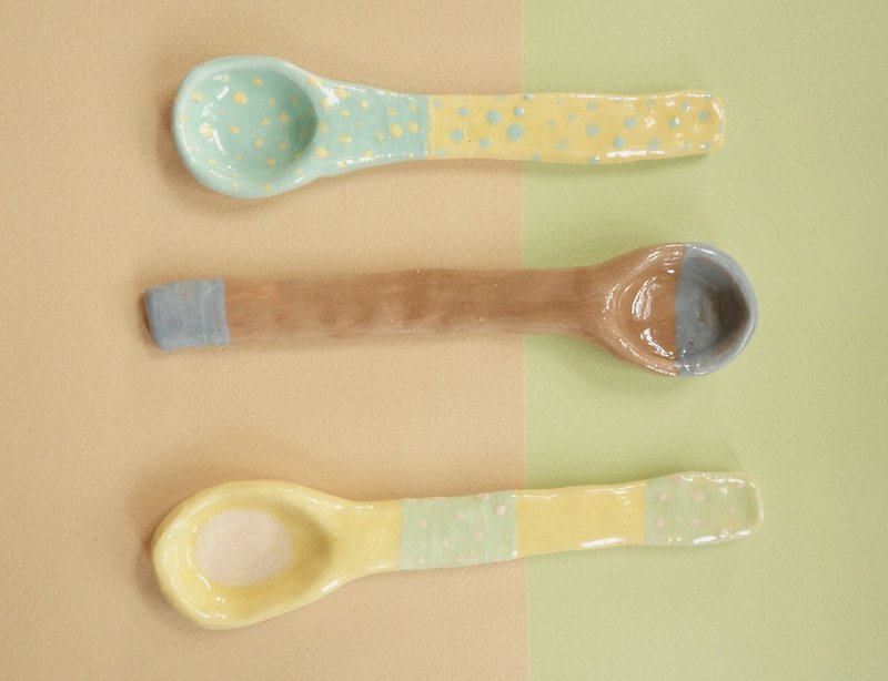 Ceramic spoon in pastel :)