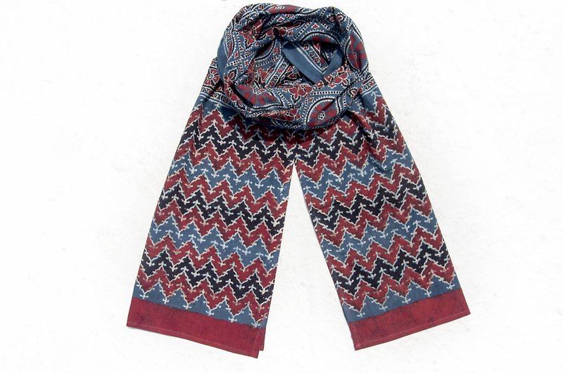 Hand-woven pure silk scarves handmade wood engraved plant dyed scarves blue dyed cotton scarves - blue red mosque - ผ้าพันคอถัก - ผ้าฝ้าย/ผ้าลินิน หลากหลายสี
