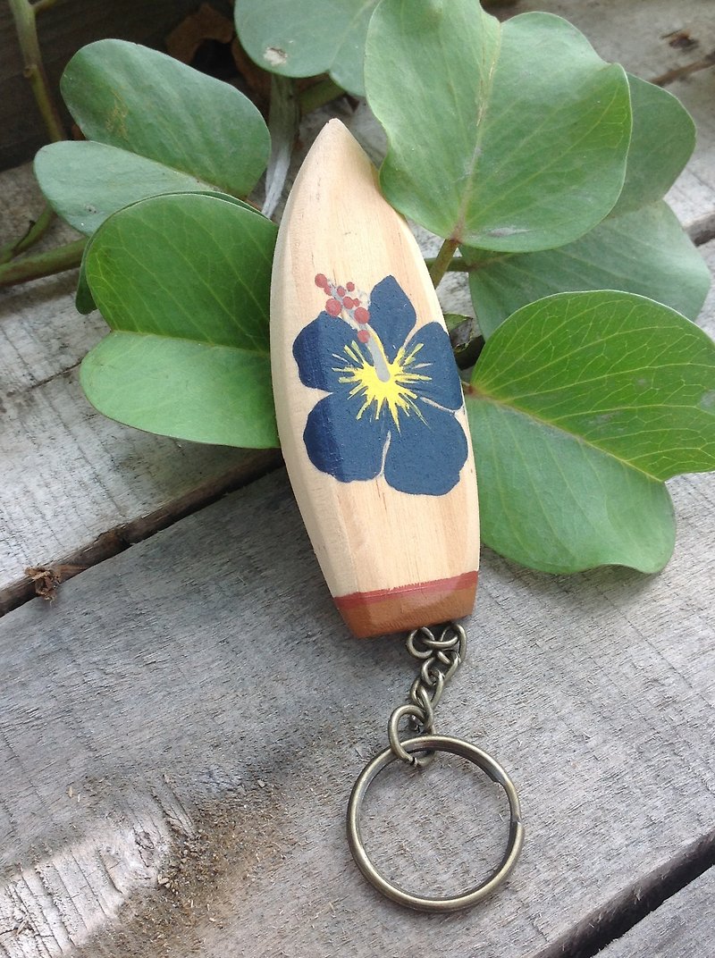 Hibiscus hibiscus - dark blue / surfboard key ring - New Pine - Keychains - Wood Brown