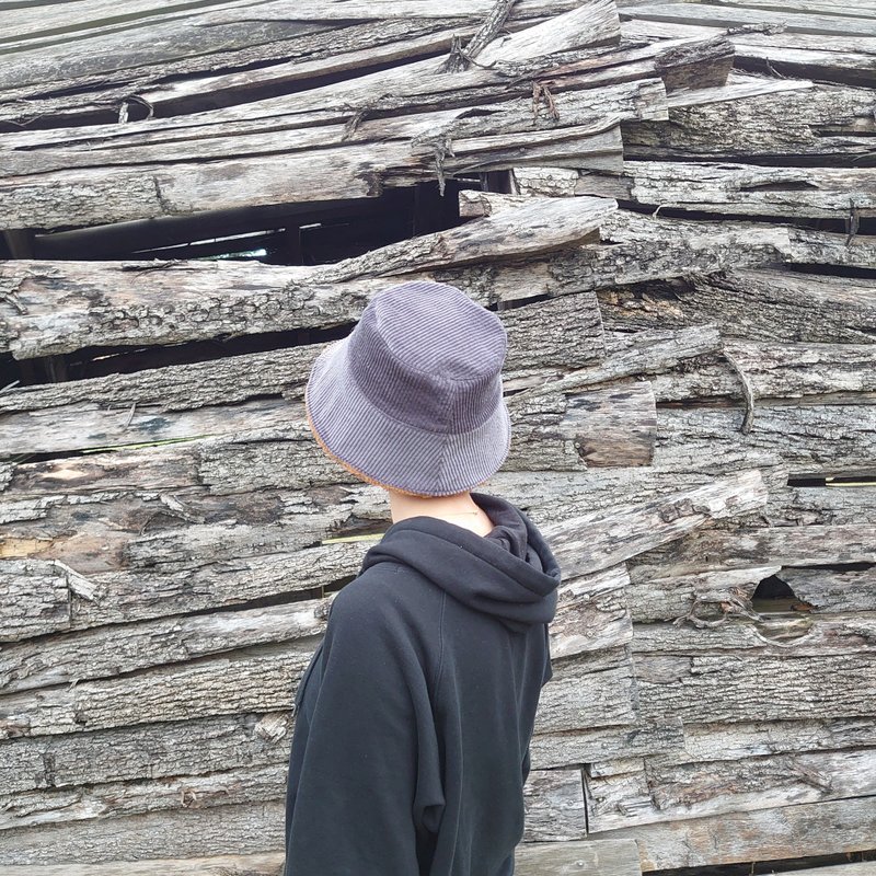 糸文 雙面戴燈芯絨泰迪熊漁夫帽-迷霧灰 客製化 帽子 - 帽子 - 其他人造纖維 灰色