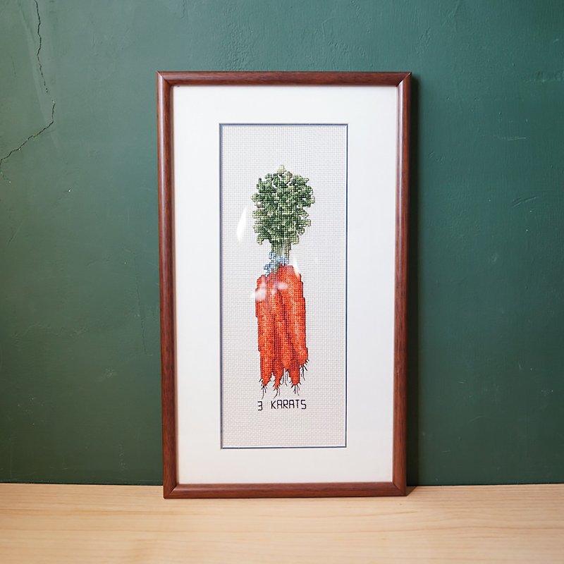 【北極二手雜貨】蘿蔔十字繡掛畫 早期 老件 - 牆貼/牆身裝飾 - 棉．麻 咖啡色