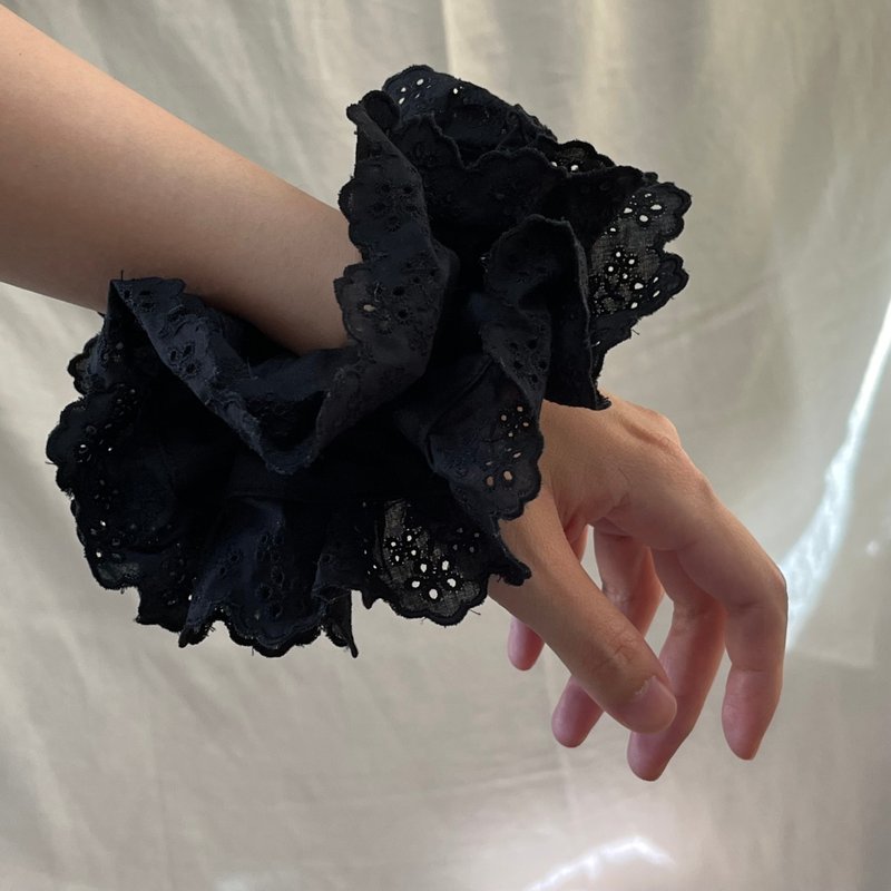 (Black) big ruffle scrunchie - Hair Accessories - Cotton & Hemp Black