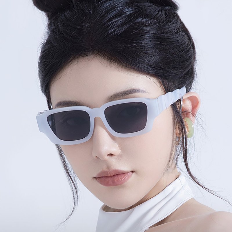 [Free shipping] Weishang 2024 new French trend small frame face-enhancing small sunglasses for men and women with narrow frame and UV protection - กรอบแว่นตา - วัสดุอื่นๆ 