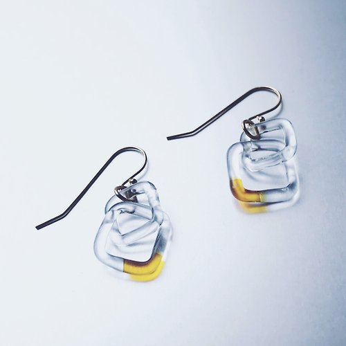 Sq glass Square Chain Earring / Amber
