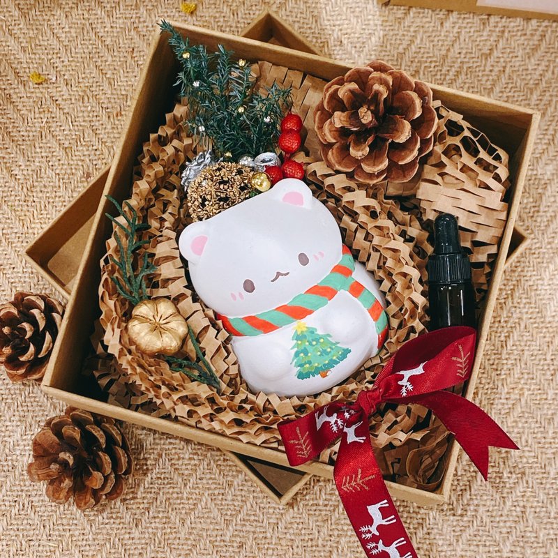 聖誕乾果泥作小白熊擴香公仔禮盒   聖誕禮物 聖誕禮盒 香氛 送禮 - 香薰/精油/線香 - 水泥 白色