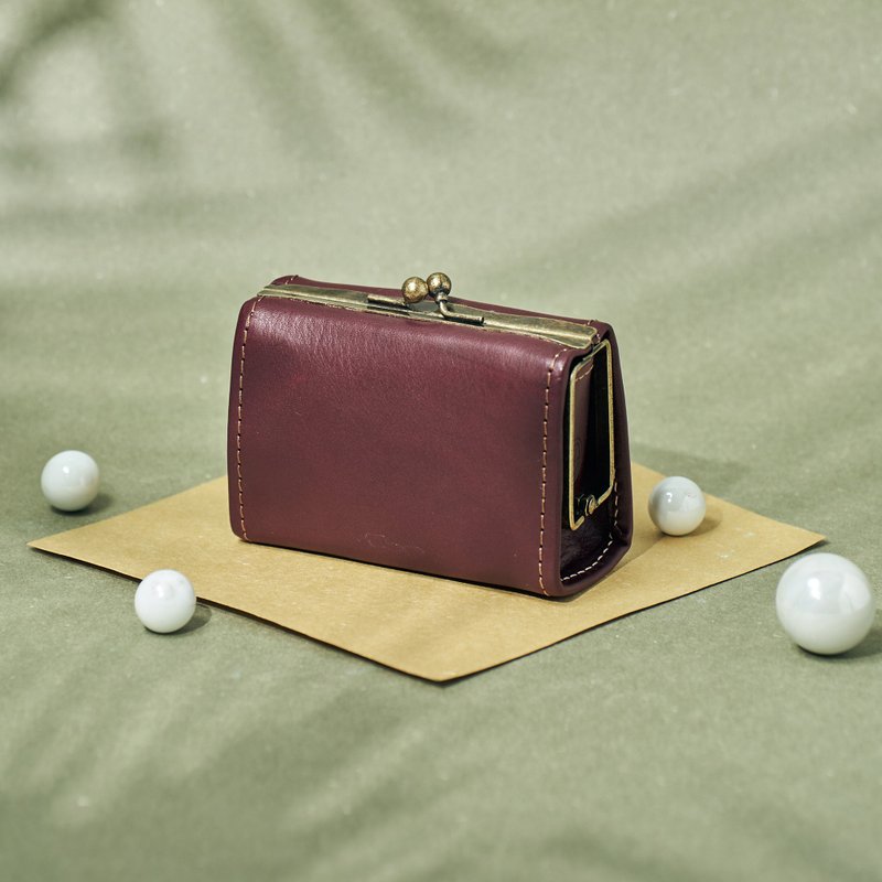 Clasp Carrying Case in Handmade Genuine Leather - Maroon - กระเป๋าใส่เหรียญ - หนังแท้ สีแดง