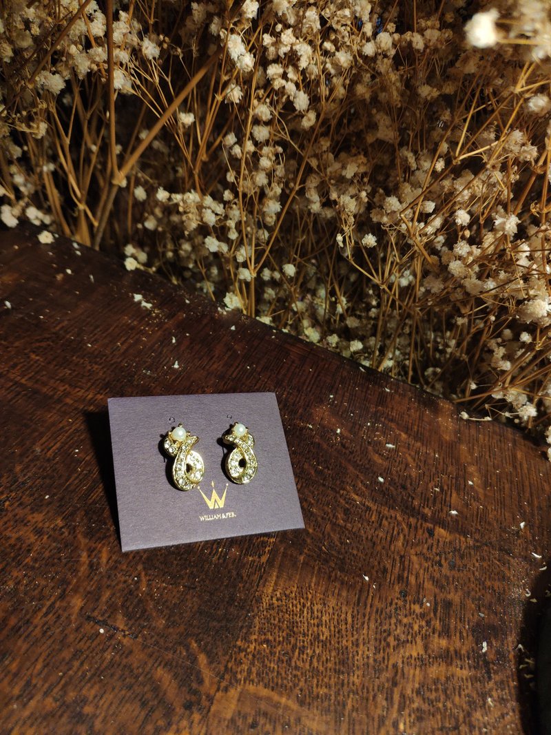 CreamyWhite_William&Feb.聯名耳環_24K金/小珍珠/水鑽扭結款 - 耳環/耳夾 - 24k 金 金色