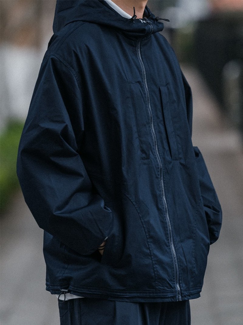 輕戶外 多口袋連帽風衣 防風防水 - 男夾克/外套 - 棉．麻 藍色