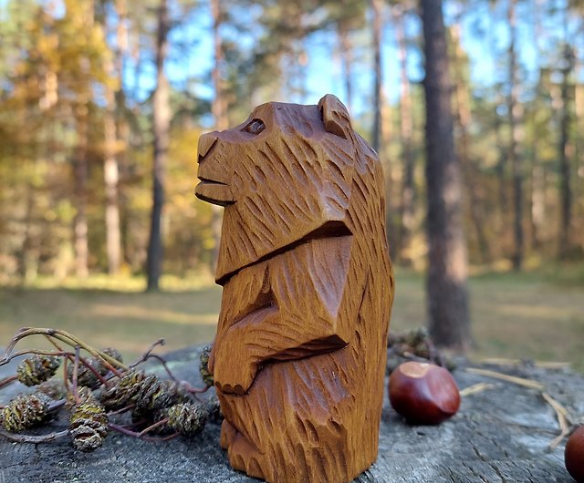 クマの置物の木像 - ショップ Woodartsstore 知育玩具・ぬいぐるみ - Pinkoi