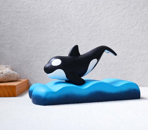 シャチ シャチ 手作り 小さな木彫り 癒しの観賞用クジラの彫刻