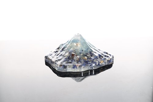 M31仙女星工作室 【畢業禮物】藍色富士山-輕透感天然水晶礦石擺件擺台奧根塔