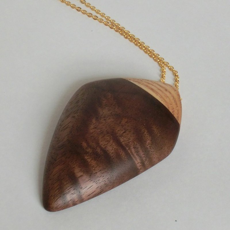 Wooden accessories two-tone pendant - สร้อยคอ - ไม้ 