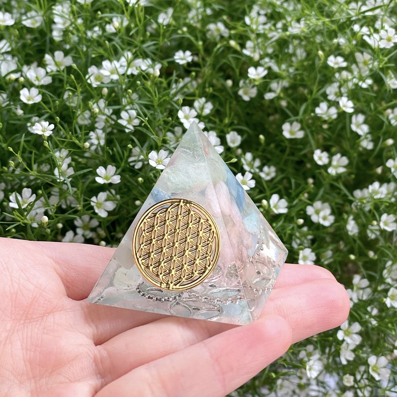 【Stone】Orgonite (4cm) - ของวางตกแต่ง - คริสตัล 