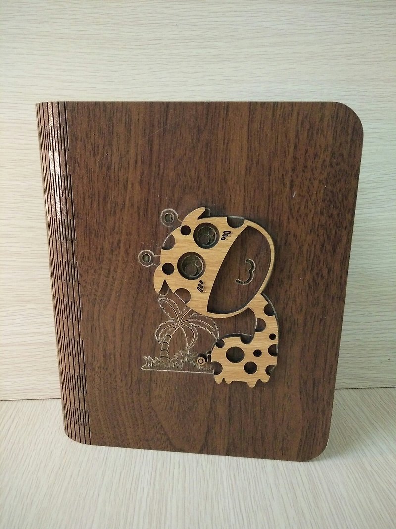 [Teacher’s Day Gift]─body-shaped notebook─three-dimensional giraffe notebook with tilted head - สมุดบันทึก/สมุดปฏิทิน - ไม้ 
