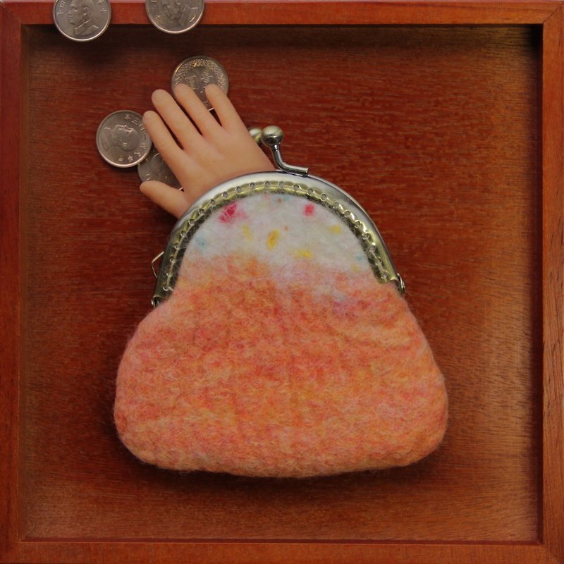 Hand wool felt orange gradient gold package opening - กระเป๋าสตางค์ - ขนแกะ สีส้ม