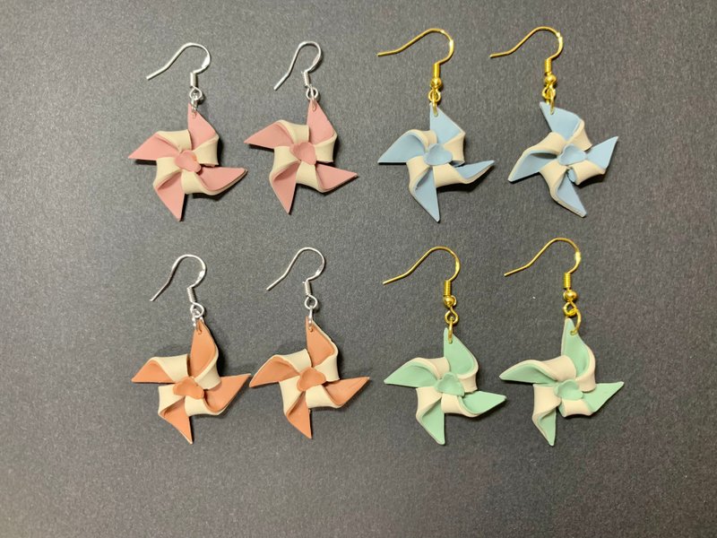 Windmill Soft Colors Earrings | Handmade Earrings | Polymer Clay Earrings - 耳環/耳夾/耳骨夾 - 其他材質 粉紅色