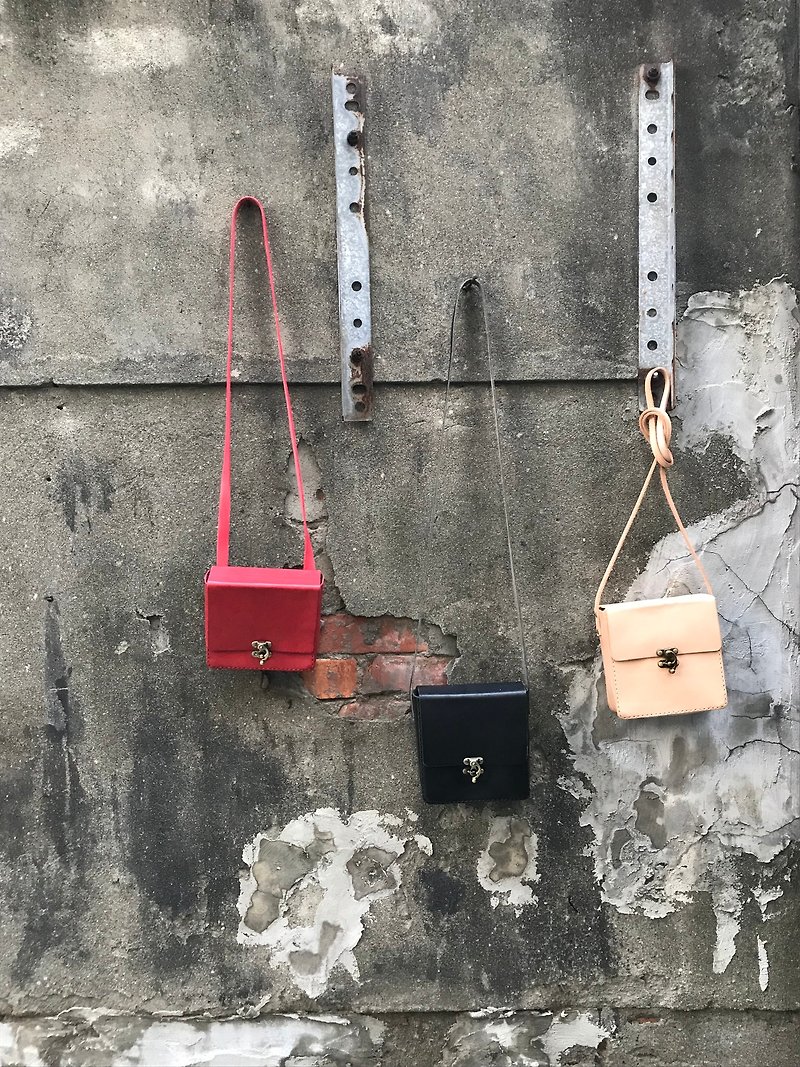 Lao Yang square bag - Messenger Bags & Sling Bags - Genuine Leather Black