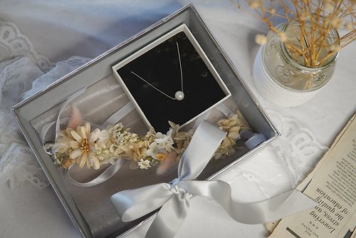 好日花藝 伴娘禮盒 / 瑪格麗特花冠 – 925銀珍珠系列飾品