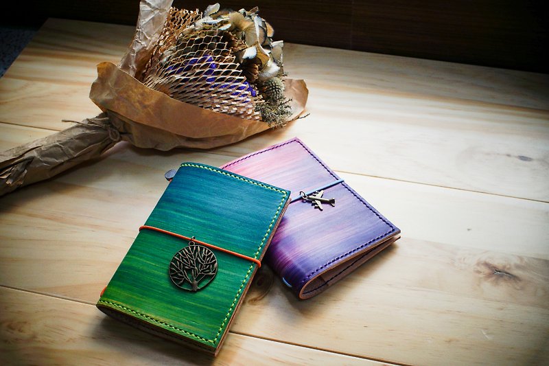Traveler's Notebook-Gradient Brushed Leather Book Jacket - สมุดบันทึก/สมุดปฏิทิน - หนังแท้ หลากหลายสี