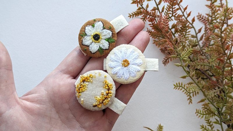 Embroidered hair clips, linen snap clip, flowers jewelry - Baby Accessories - Other Materials 